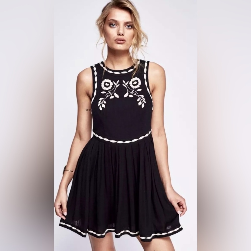 NWOT Free People black, and white embroidered dress